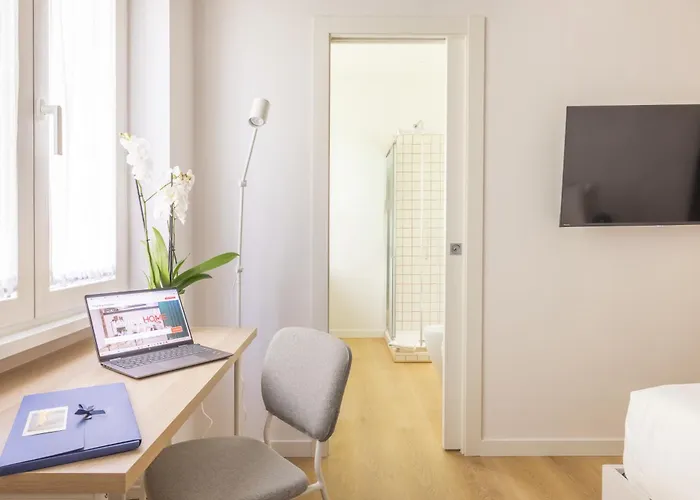 Stylish 2br 2ba Newly Renovated Apartment-lorenzoilmagnifico Daire Roma