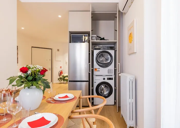 Stylish 2br 2ba Newly Renovated Apartment-lorenzoilmagnifico Daire